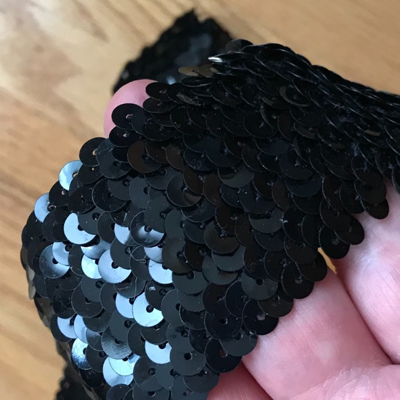 Stretchy Sequin Belt with silver-tone buckle - fits 28-46 inch waist - Picture 4 of 6